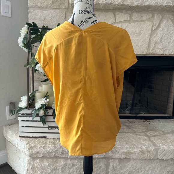 NWOT lush cross front top - Picture 4 of 5